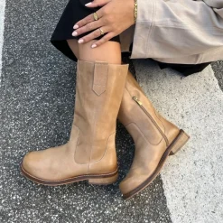 Copenhagen Shoes Lange Støvler^ALL DAY - TAN Allday stoevler tan