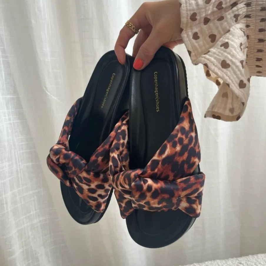 Copenhagen Shoes Flade Sandaler^BE LIKE ME - Brown leopard