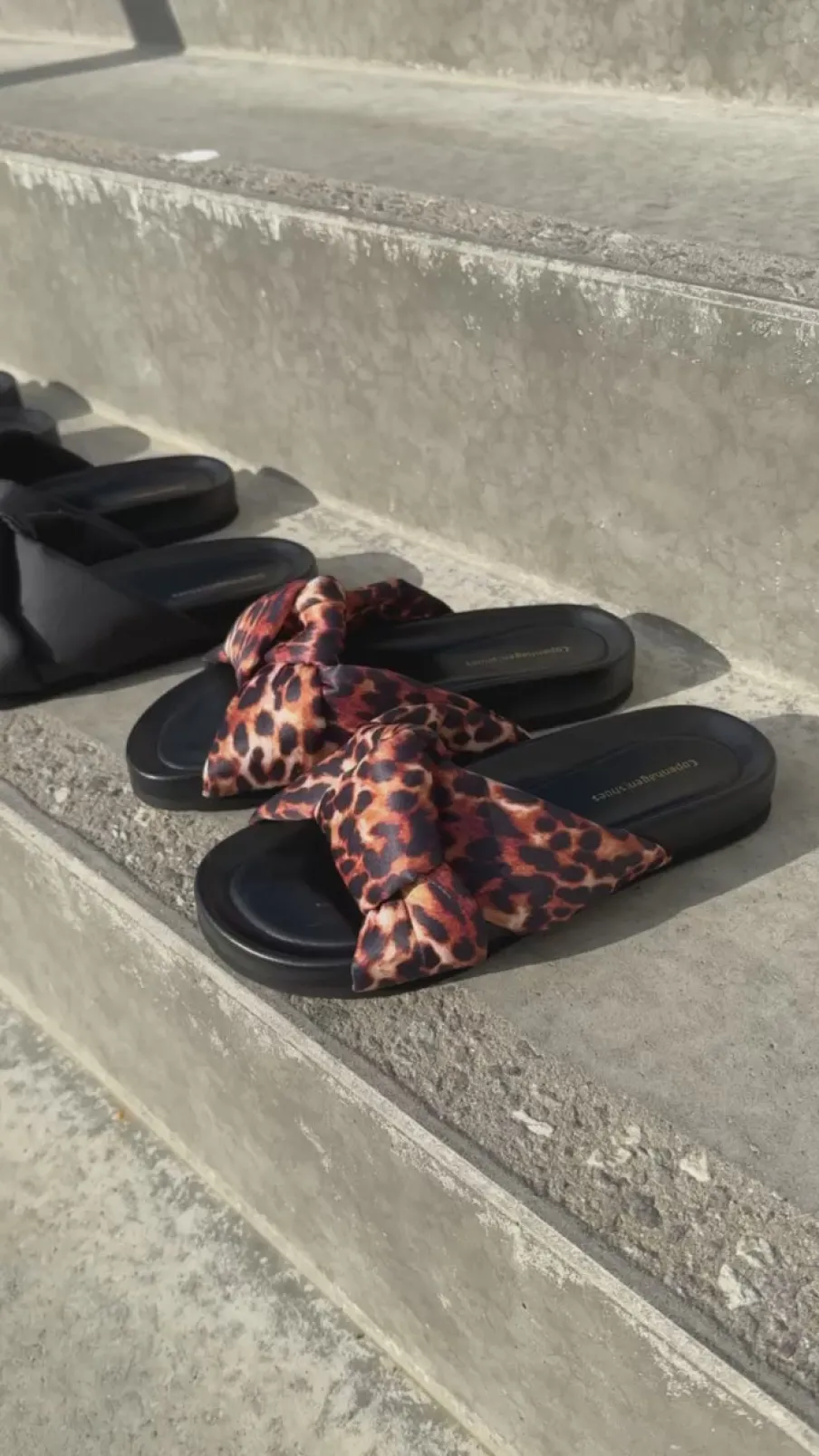 Copenhagen Shoes Flade Sandaler^BE LIKE ME - Brown leopard