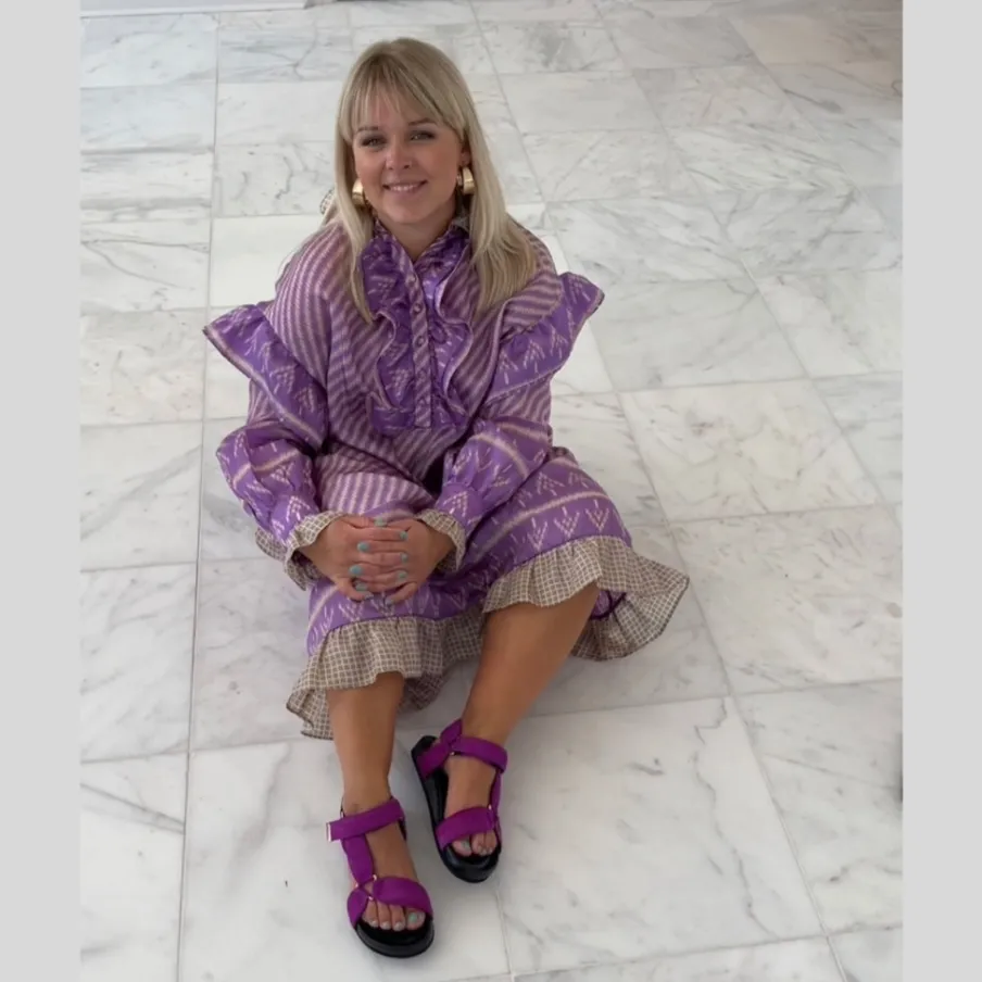 Copenhagen Shoes Flade Sandaler^CARRIE SUEDE - FUCHSIA (DAHLIA) Carriesuede sandal fuchsia dahlia