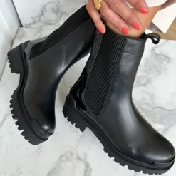 Copenhagen Shoes Chelsea Boots|Ankelstøvler^DAY DREAMING - BLACK W/PATENT HEEL Daydreaming boot black w patent heel