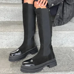 Copenhagen Shoes Lange Støvler^FOLLOW ME SUEDE - BLACK W/PATENT TOE Black w patent toe