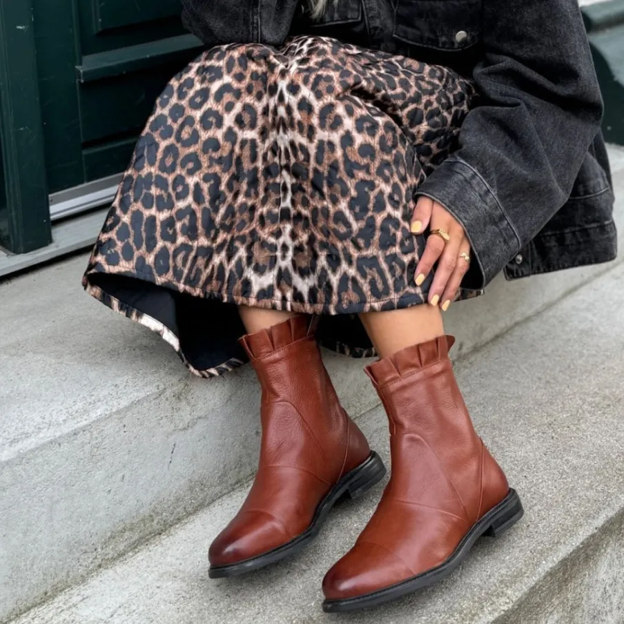 Copenhagen Shoes Ankelstøvler^MARGARET - COGNAC Margaretboot cognac