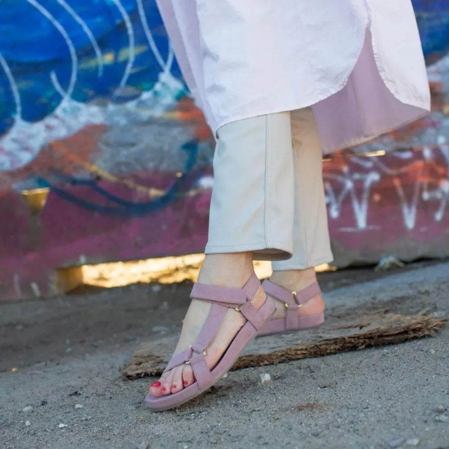 Copenhagen Shoes Flade Sandaler^PEACE Suede - Rosa Peacesuede sandal rosa