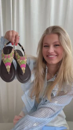 Copenhagen Shoes Flade Sandaler^SAVANNAH - Gold multi