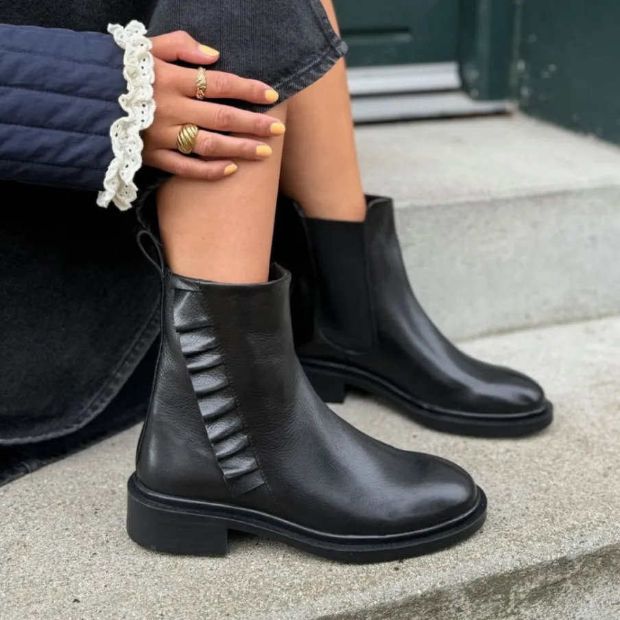 Copenhagen Shoes Ankelstøvler^THE FASHION LOVE - BLACK Thefashion love stoevler black