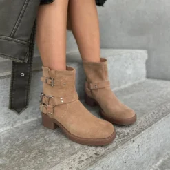 Copenhagen Shoes Ankelstøvler^THE MAGIC MOVE SUEDE - TAUPE Themagic move suede stoevler taupe