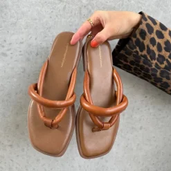 Copenhagen Shoes Flade Sandaler^VINCENT LEATHER - Cognac